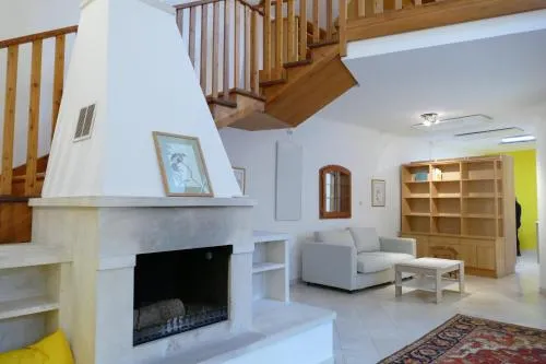 Traumhafte Maisonnette mit Kamin in Wien, Österreich