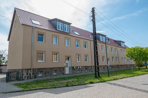 VIP Apartment A 64qm 4 Zi DG Wohnung klimatisiert großes Bad u Küche max 4 Gäste inklusive Schlafsofa