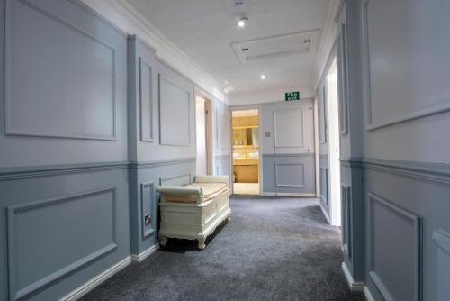 Beaufort Park Hotel - image 13