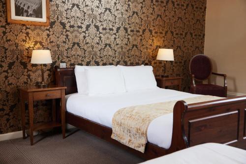 Kings Arms Hotel by Greene King Inns 3
