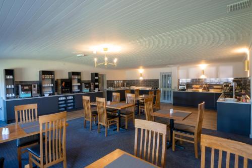 Restorāns, Beaufort Park Hotel in New Brighton