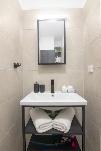 Athens Connection Apartments - image 4