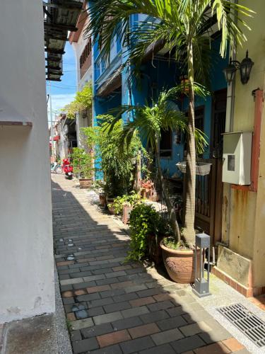 Aayu Stewart - Stewart Ln, George Town - Tap to explore photos