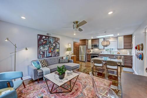 The Home Collection CLT: 510 Queens - 4 Units in Charlotte, USA