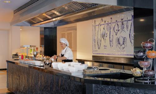 Boutique Hotel H10 Blue Mar - Adults Only - image 2
