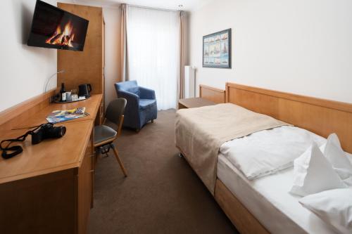 Hotel Baseler Hof - image 11