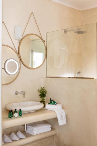 Colours of Mykonos Luxury Residences & Suites - image 2