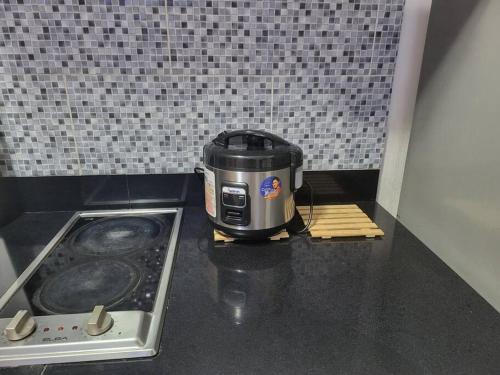 Sheryll Escapes - Kandi Posh 1BR with King bed, fibre Wi-Fi & Free housekeeping, Angeles (foto 5)