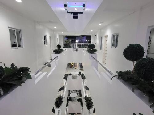 Sheryll Escapes - Kandi Posh 1BR with King bed, fibre Wi-Fi & Free housekeeping, Angeles (foto 9)