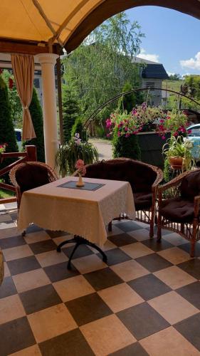 Restorāns, Minihotel Zolotoe Runo in Perečina