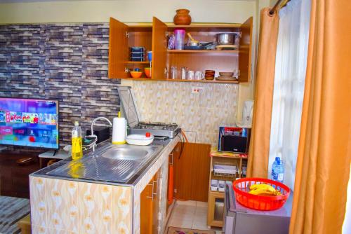 ห้องครัว, Casabella Apartment - Pristine Homes,Tom Mboya in คีซูมู