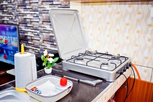 ห้องครัว, Casabella Apartment - Pristine Homes,Tom Mboya in คีซูมู