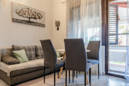 Apartments Santek - image 4