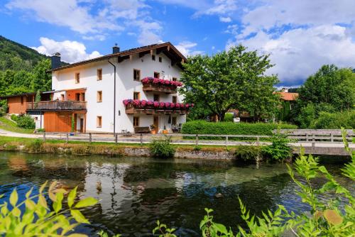 Ferienwohnung Schuhbeck - Apartment - Ruhpolding