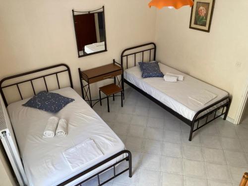 Polyxenis Rooms Polyxenis Rooms