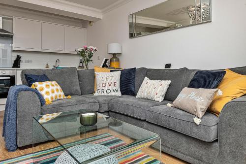 Superior Apartment image 6