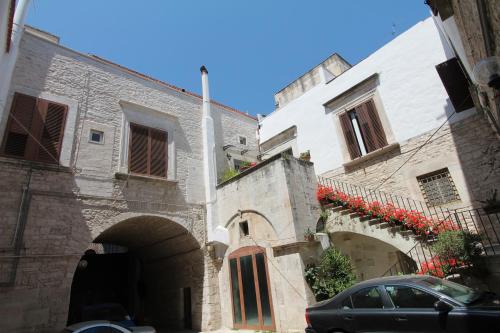 B&B Palazzo Scaraggi Il Solito Posto - Accommodation - Bitonto