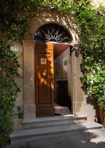 Casa Nobile - Tap to explore photos