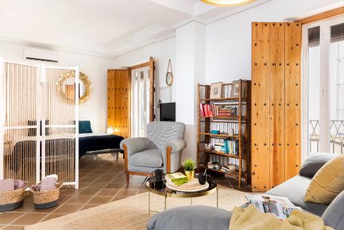 One-Bedroom Apartment image 2