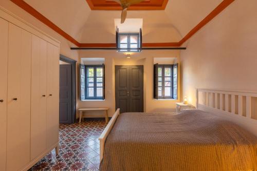St.Mammas Traditional Apartment gîte à louer Mesariá