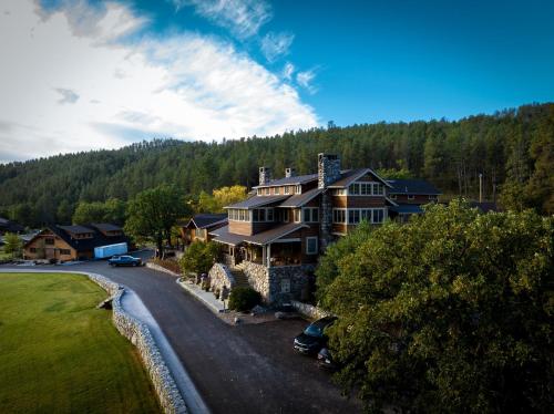 Creekside Lodge at Custer State Park Resort