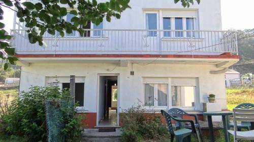 Casa Carmelo Casa amplia con jardín gîte à louer Badernado