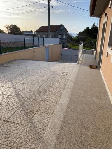 Vivenda Caixilão casa com 3 quartos (Vivenda Caixilao casa com 3 quartos) in Vila Nova De Anha