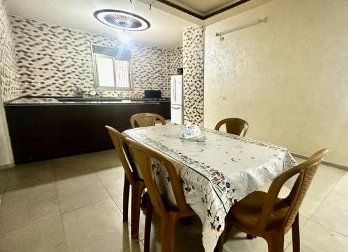 Kjøkken, Hebron Hope Guesthouse in Hebron