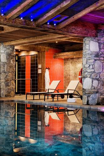 Swimming pool, CGH Residence Boutique Le Nevada in Val Claret