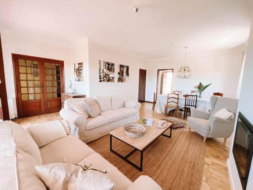 Just Like Home - Casa Glória gîte à louer Cristelo