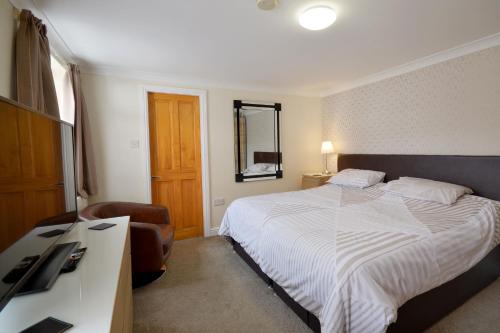 Picture of Brightwater, Spacious Modern Ground Floor Apartment, For Up To 6 Guests