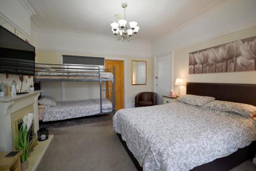 Picture of Brightwater, Spacious Modern Ground Floor Apartment, For Up To 6 Guests