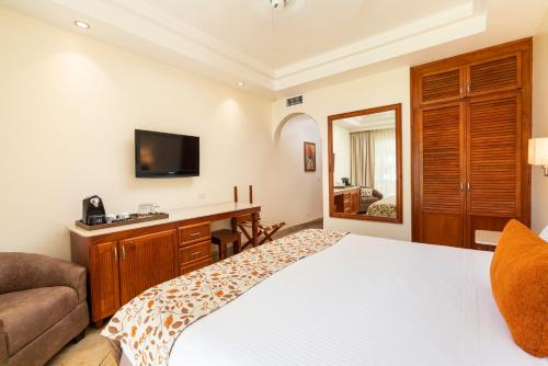 Guestroom, Hotel Tamarindo Diria Beach Resort in Tamarindo