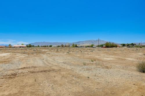 Serene Pahrump Cottage with Mountain Views!