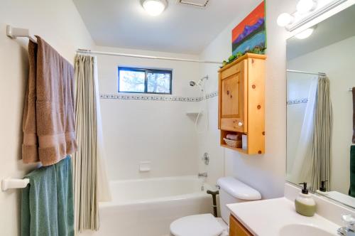 Pagosa Springs Chalet with Mtn View - 5 Mi to Town! - image 11