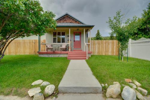 Red Lodge Retreat with Hot Tub 3 Blocks to Dtwn - image 9