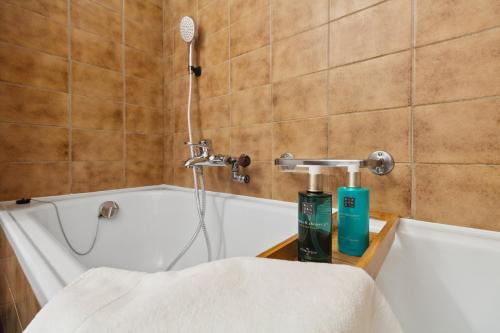 Facilities, Beautiful Boutique Apartment DRAHTZUG8 near Le Corbusier House
