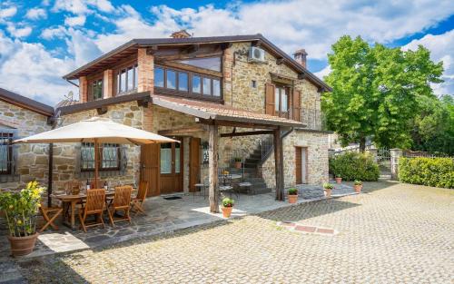 villa Emilia Tuscan stone gîte à louer Agna