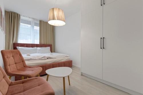 LAM Pink - JACUZZI - AC - PS4, Bratislava (Foto 9)