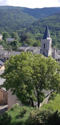 Skats, Maison proche de la nature in Lepla