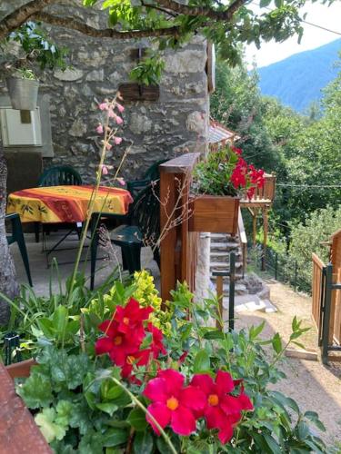 Rustikales Haus im Naturparadies Rustikales Haus im Naturparadies