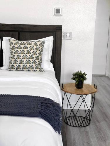 Luxurious Condo Walking Distance to San Diego Bay! in San Diego, USA