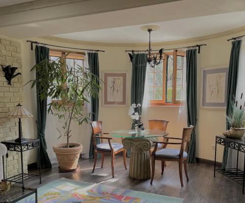 Buda Hills villa apartment, Budapest (photo 7)