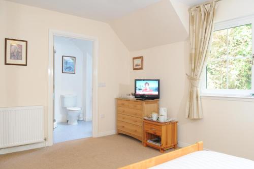 Stonewater House Vegan Bed and Breakfast - image 6