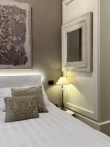 Lambe Suite next to Ponte Vecchio and Uffizi - LoveTheApartments