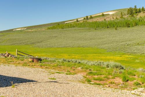 Remote Mountain Vacation Rental in Wyoming Range!