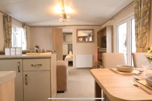 Rohannah static Caravan Fantastic Family and Friends Holiday photo 3