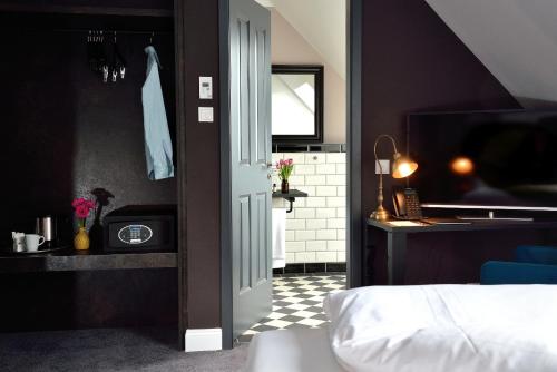 1 twin bed