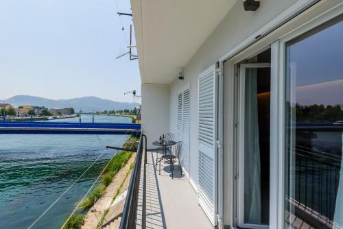 ทัศนียภาพภายนอกโรงแรม, Apartman Vista Metković (Apartman Vista Metkovic) in เมตโควิก