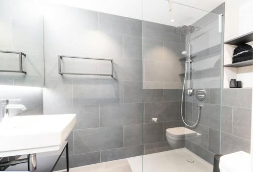 Bathroom, Luxuriose Berg-Ferienwohnungen-Andermatt in Andermatt